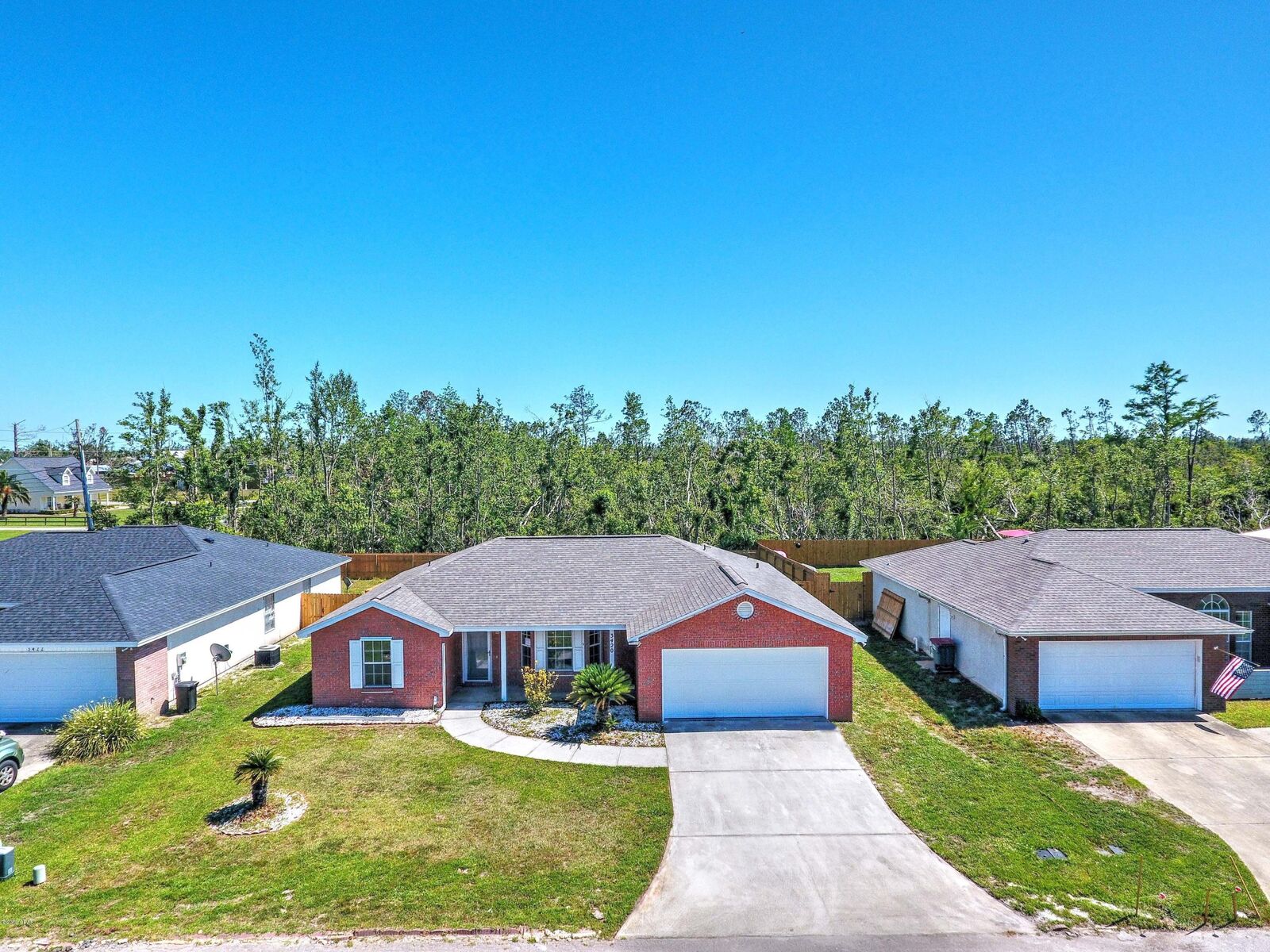 Property Photo: 3420 Picadilly Lane FL 32405