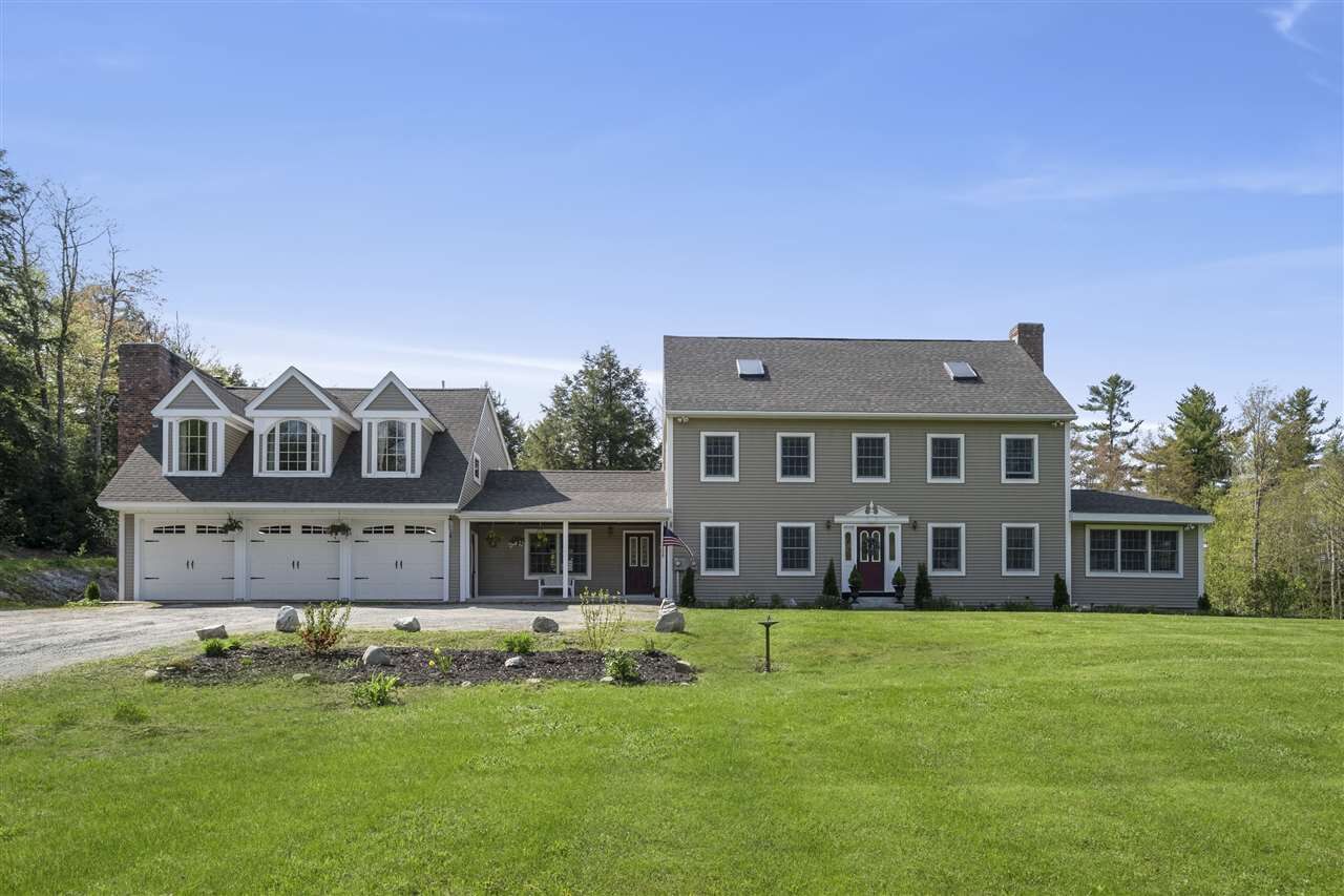 Property Photo:  964 County Road  NH 03257 