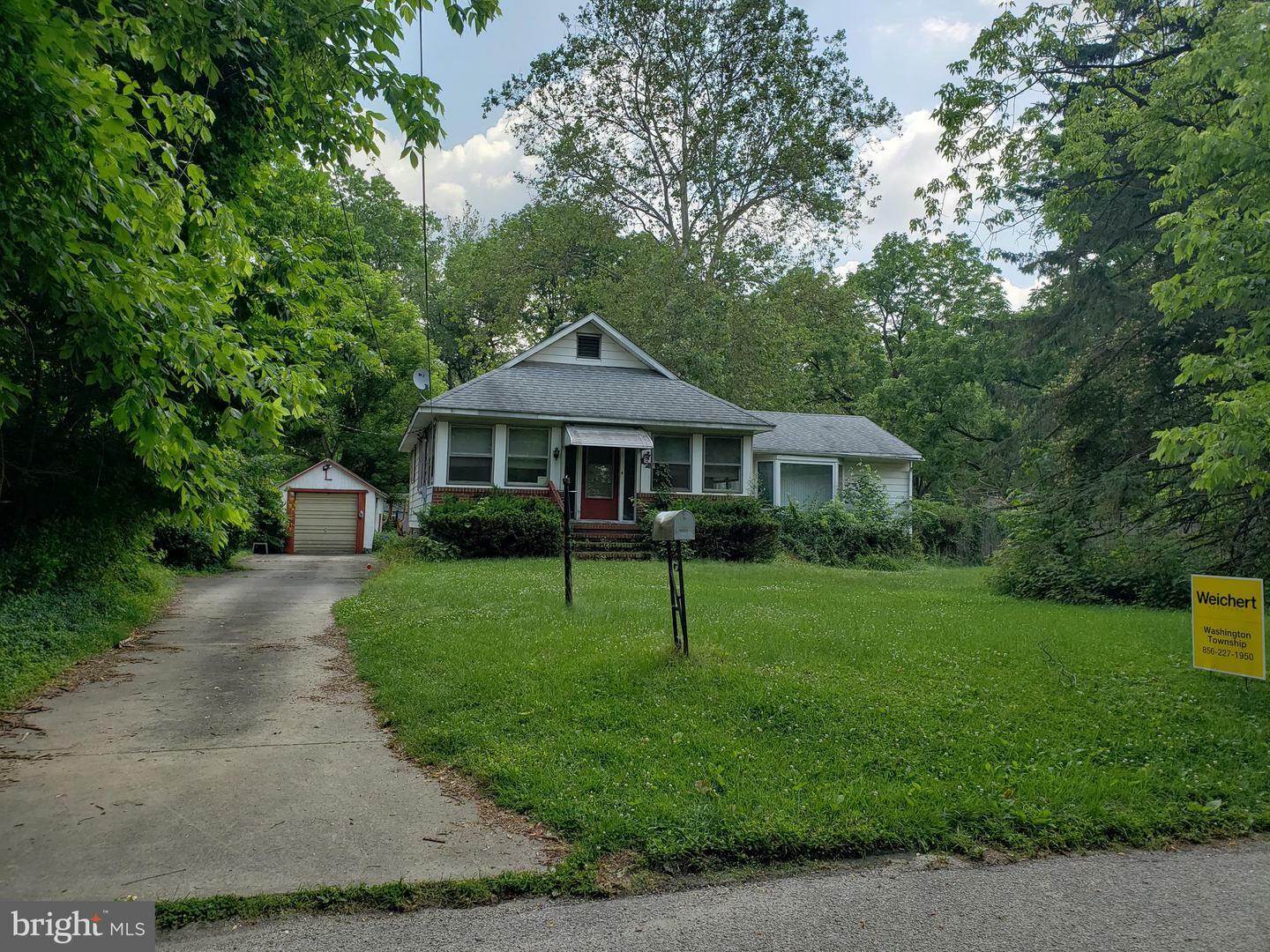 Property Photo:  31 Carver Avenue  NJ 08021 