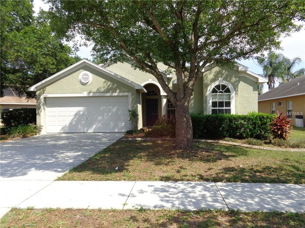 Property Photo: 1465 Lake Shore Ranch Drive FL 33584