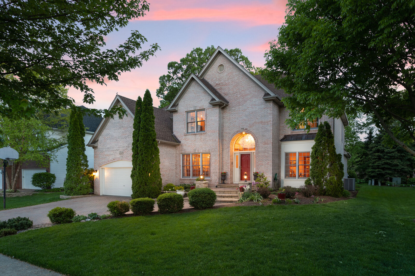 Property Photo: 1012 Erb Farm Court IL 60563