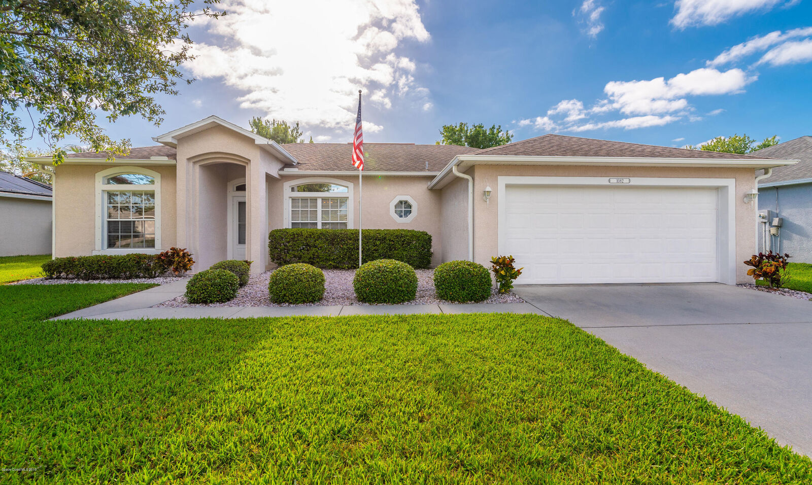 Property Photo: 1082 Del Mar Circle FL 32904