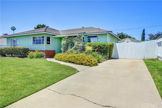 Property Photo:  1025 Oakdale Avenue  CA 92831 