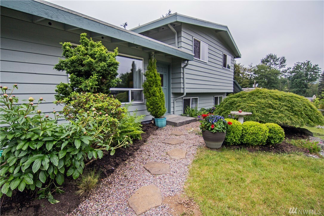 Property Photo:  2120 161st Place SW  WA 98087 