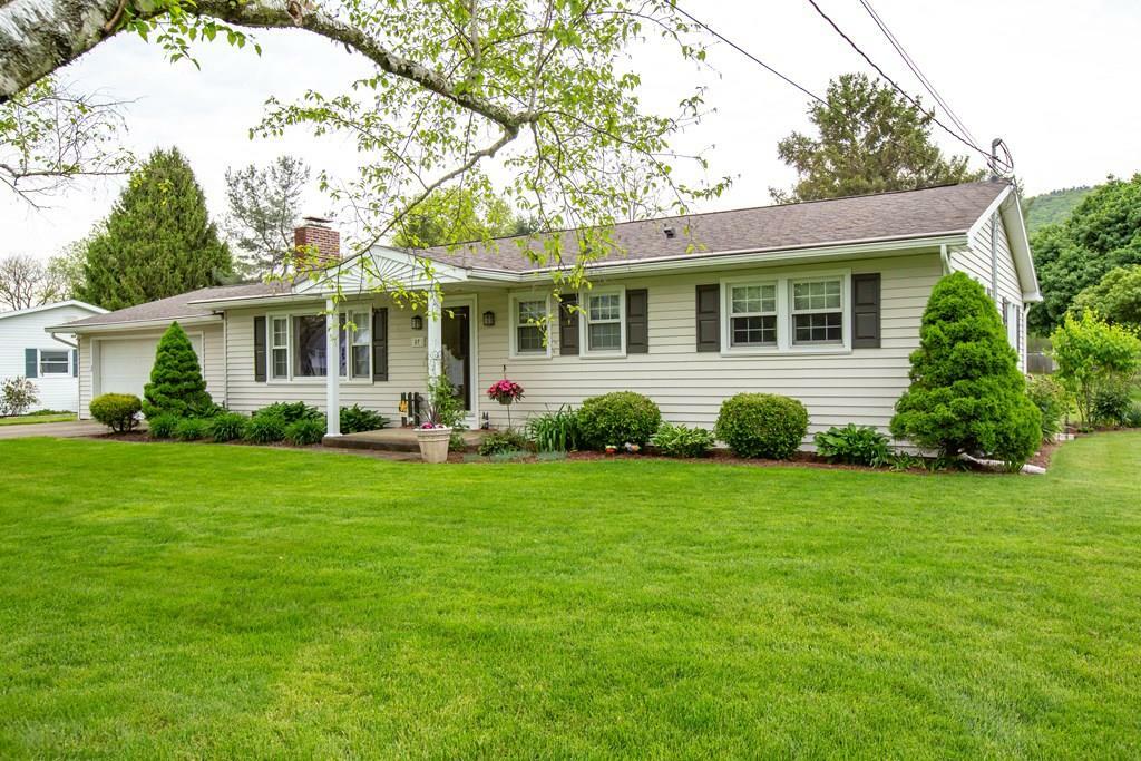 Property Photo:  27 Brookside Circle  NY 14903 