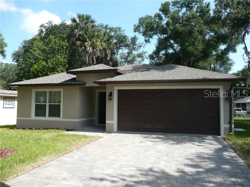 Property Photo:  1406 E 20th Street E  FL 32771 