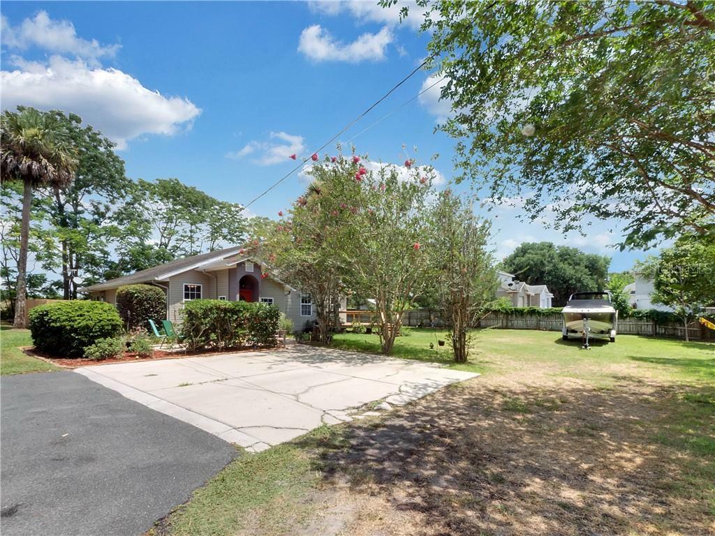 Property Photo:  250 E 20th Avenue  FL 32757 