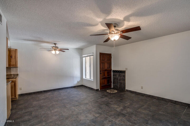 Property Photo: 4486 W Palmaire Avenue AZ 85301