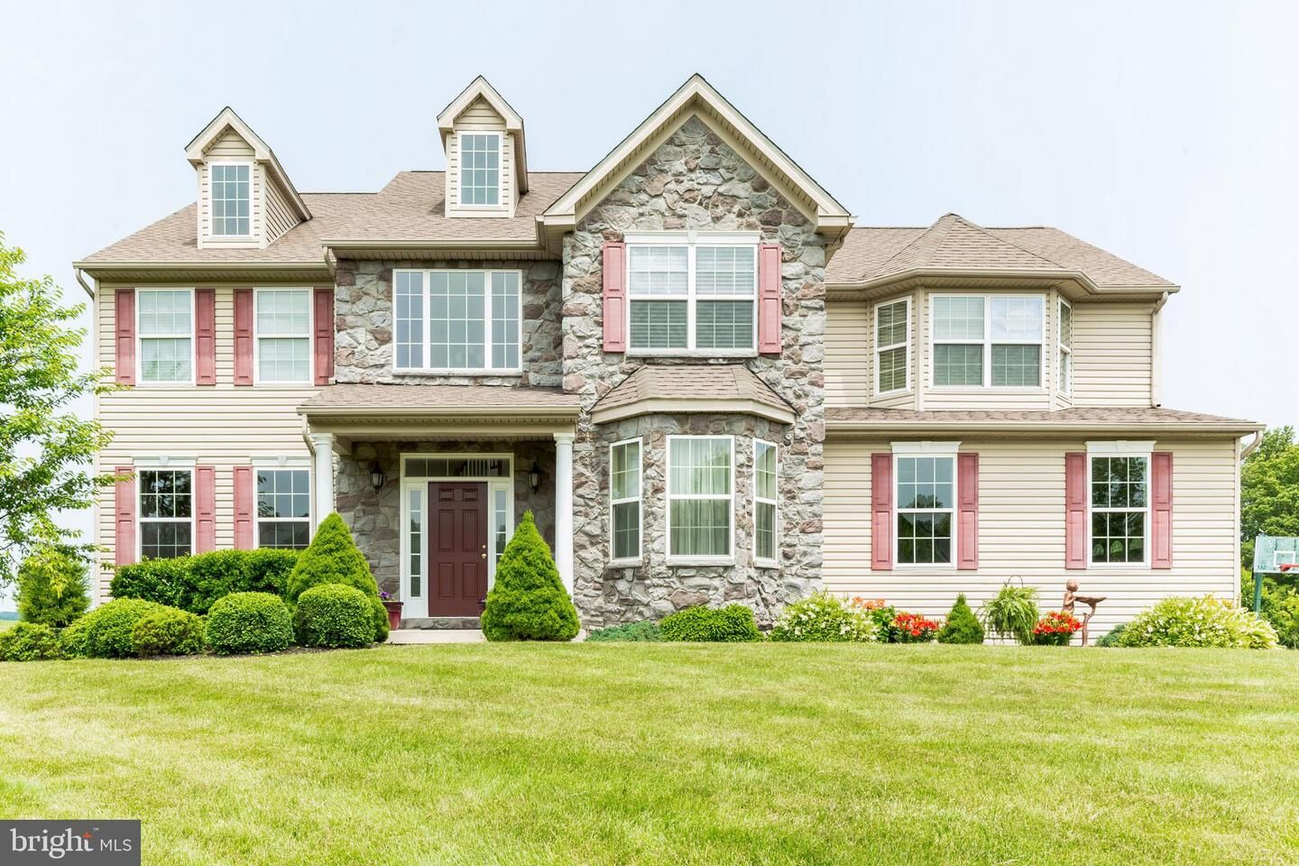 Property Photo:  19 Steven Way  PA 19320 