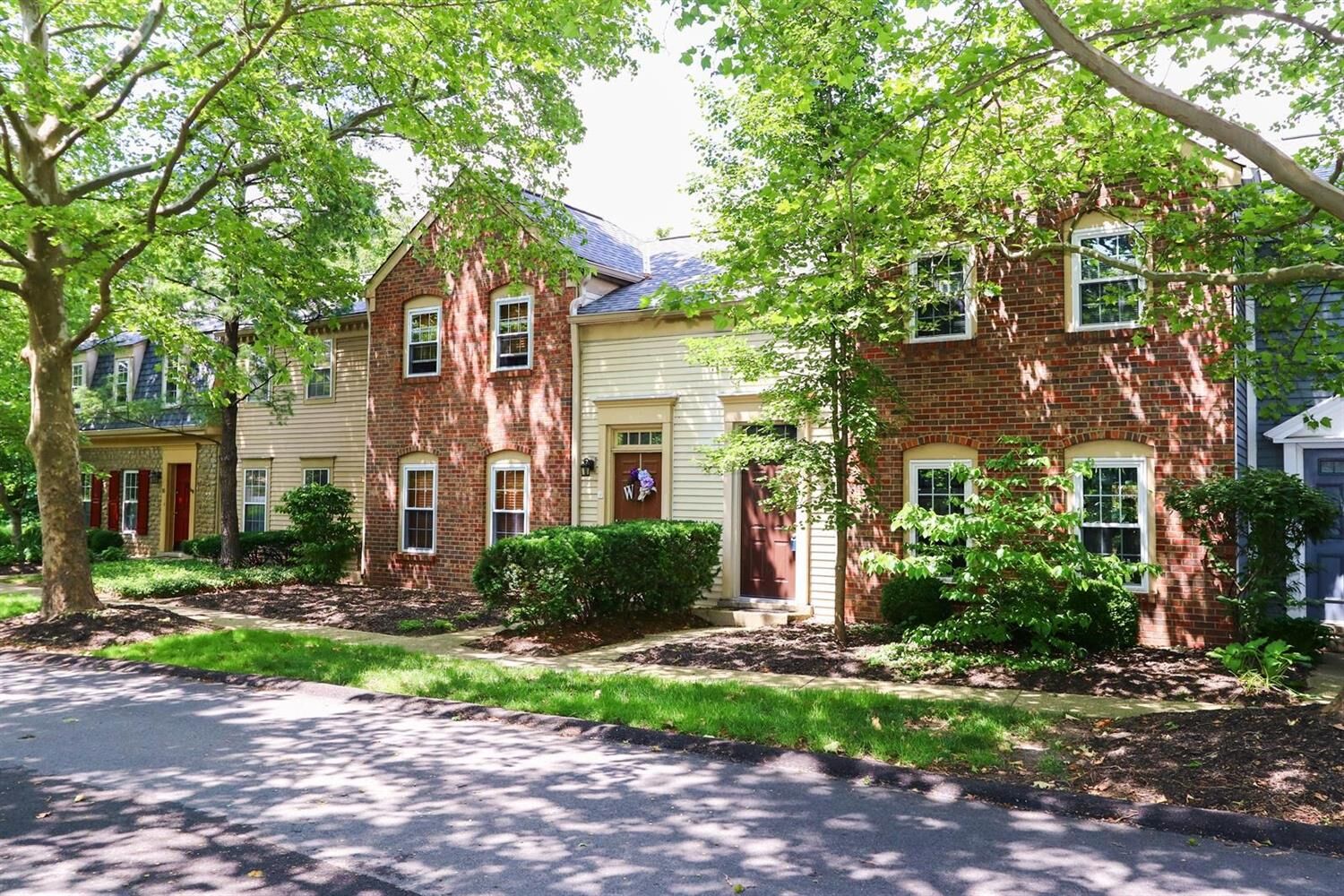 Property Photo: 7 Woodsview Lane OH 45241