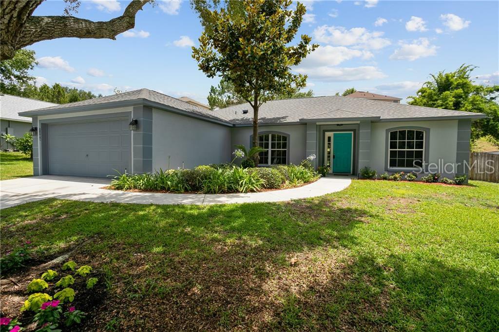 Property Photo:  1103 Arbor Hill Circle  FL 34715 