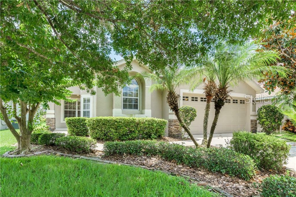 Property Photo:  9821 Pecky Cypress Way  FL 32836 