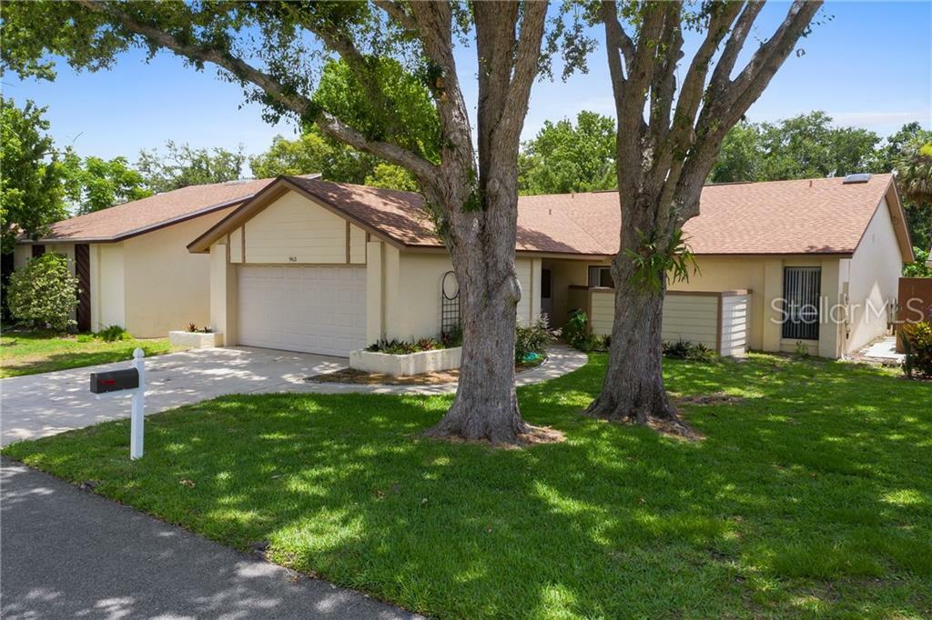 Property Photo:  963 Wedgewood Drive  FL 32708 