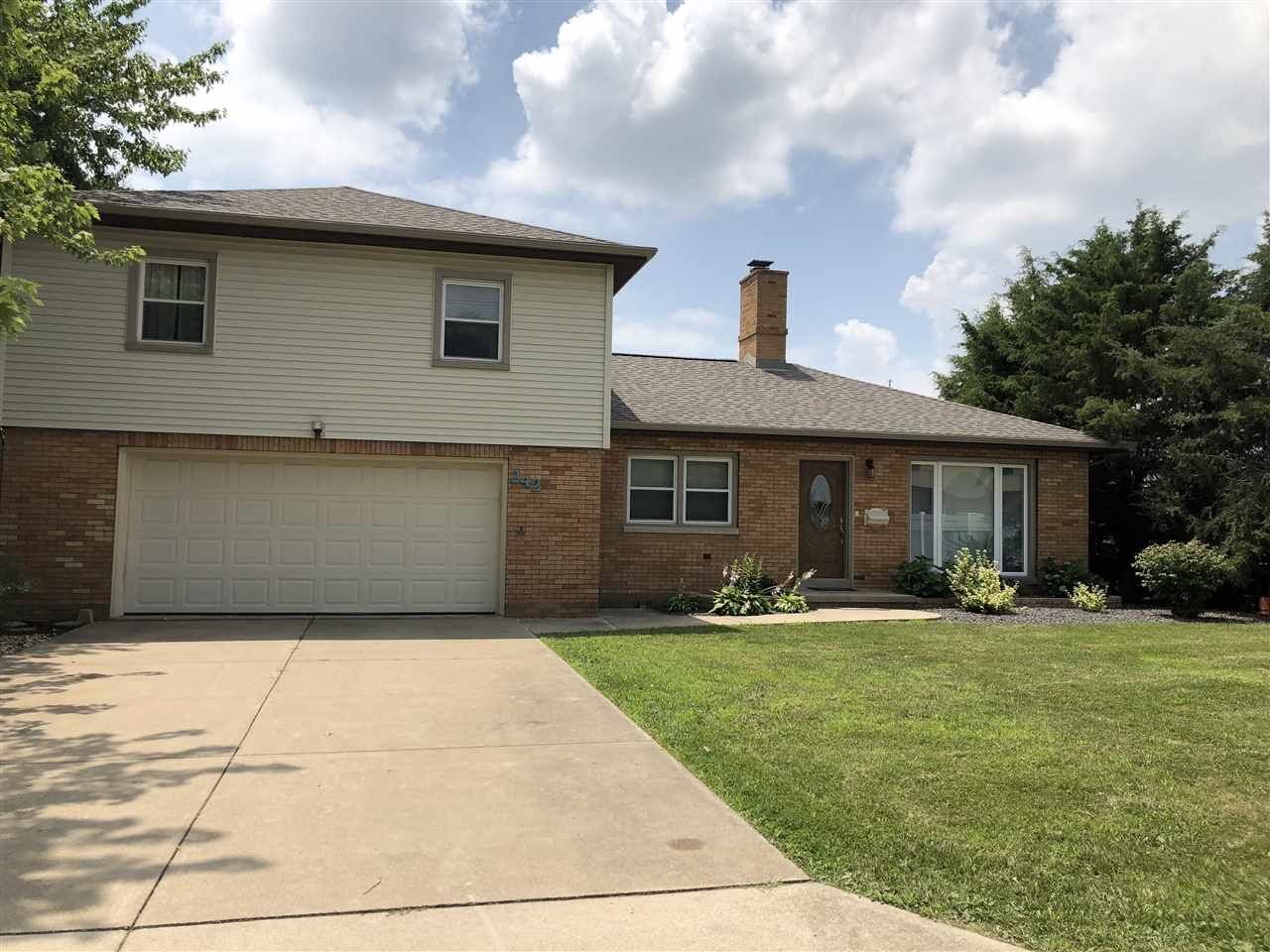 Property Photo: 242 W Clark IL 61550