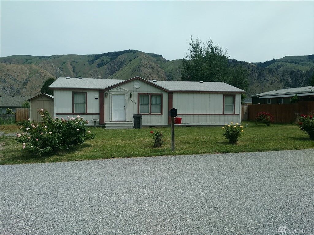 Property Photo:  14903 Red Delicious St  WA 98822