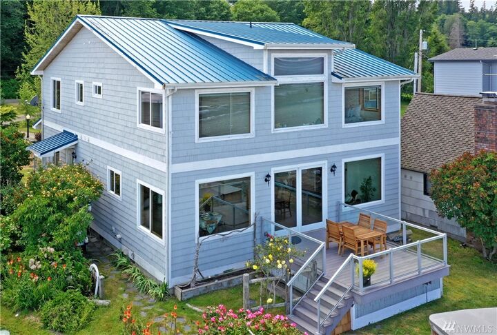 Property Photo:  7850 NE Point No Point Rd  WA 98340 