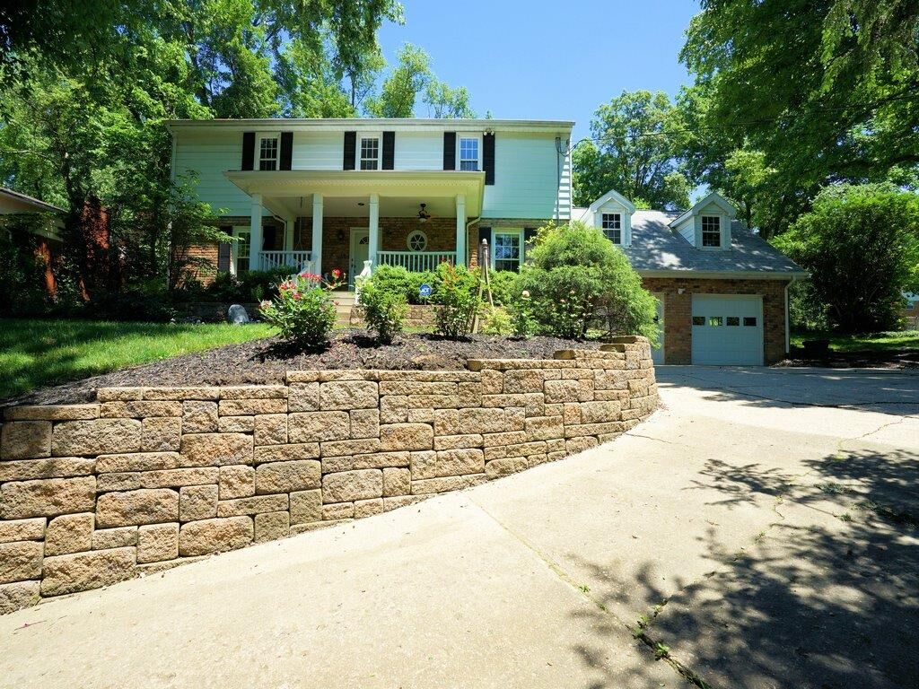 Property Photo: 8716 Hollyhock Drive OH 45231