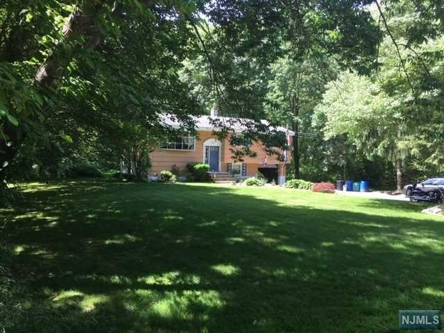 Property Photo:  29 Schofield Road  NJ 07480 