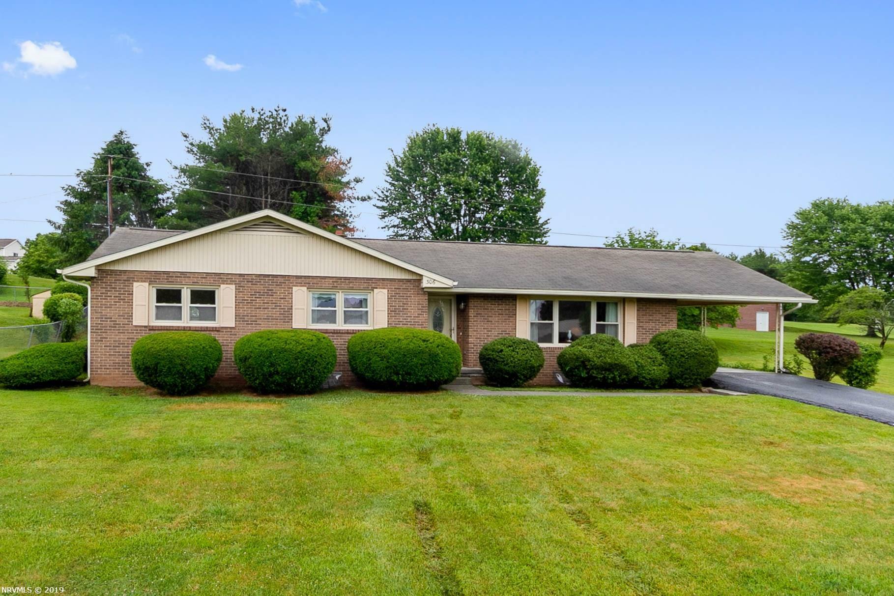 Property Photo:  306 Grandview Drive  VA 24060 