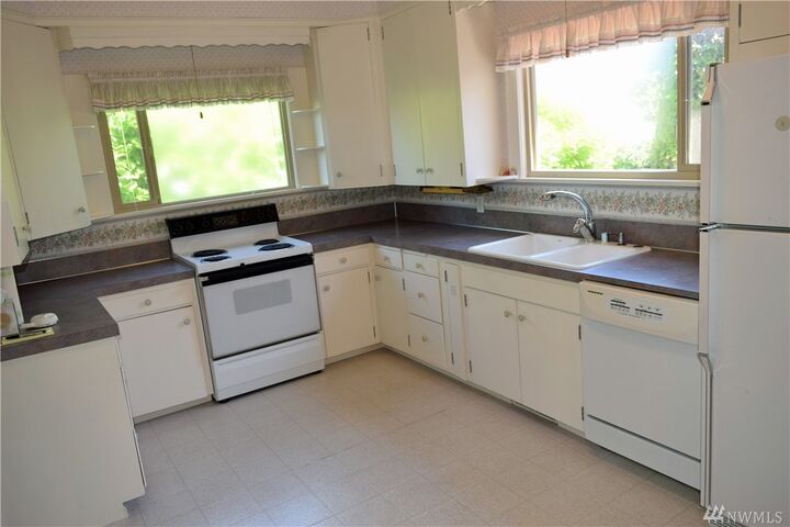 Property Photo: 619 Spruce St WA 98550