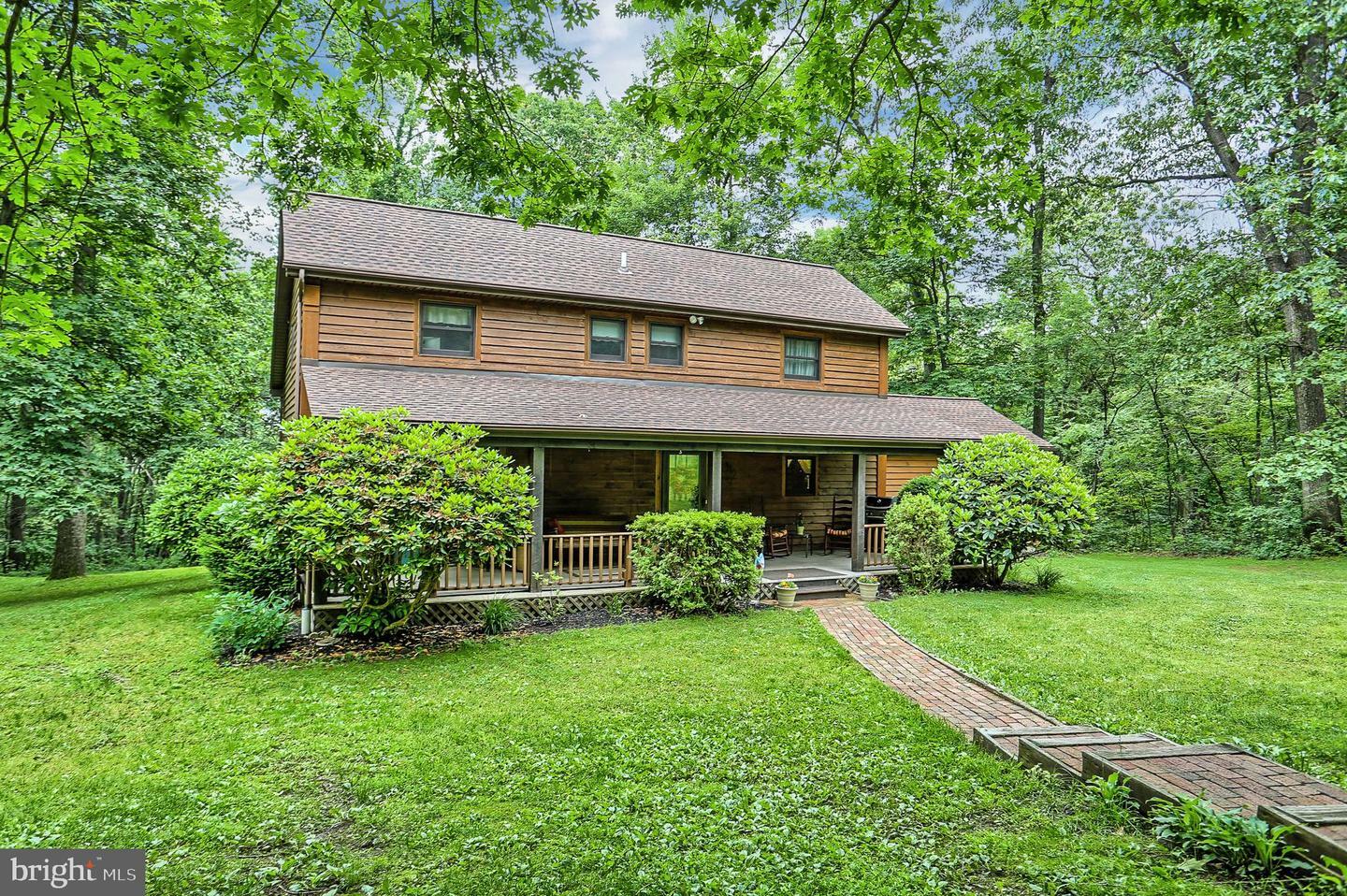 Property Photo:  619 Pleasant View Road  PA 17339 