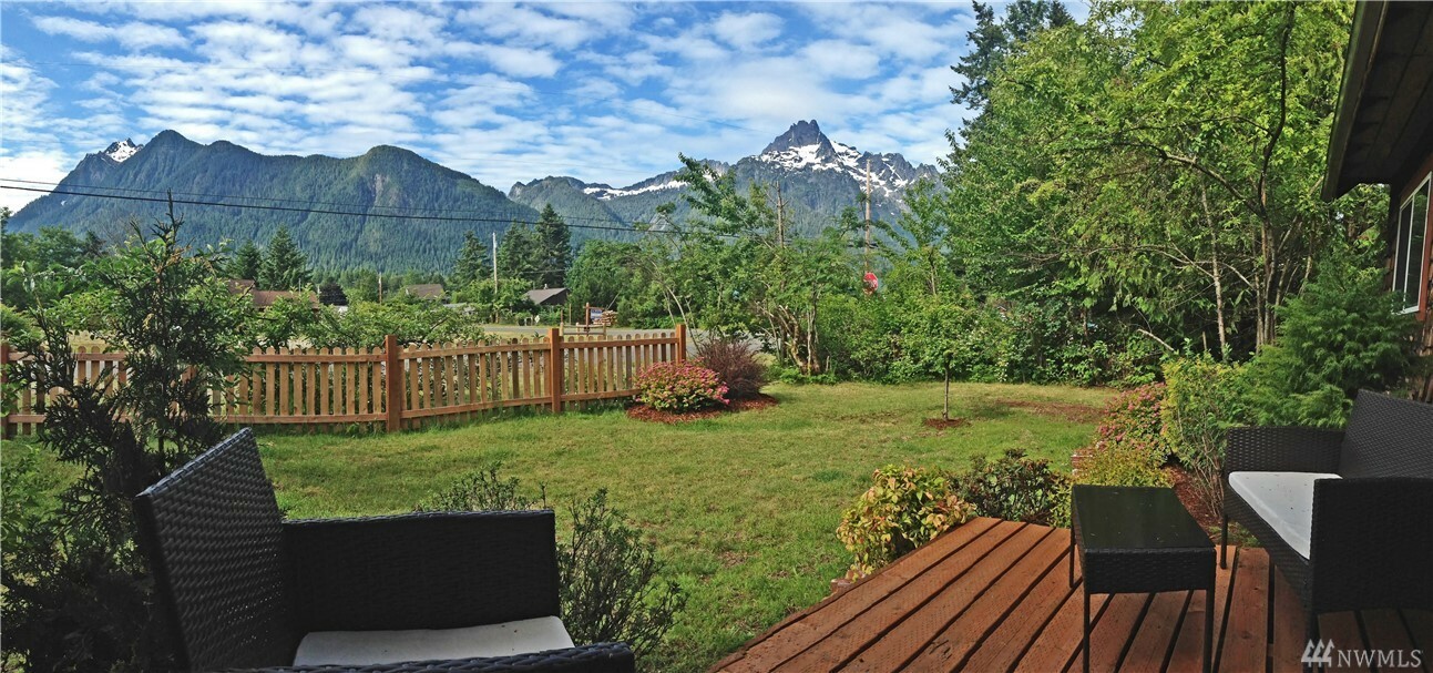 Property Photo:  1150 Alvord St  WA 98241 