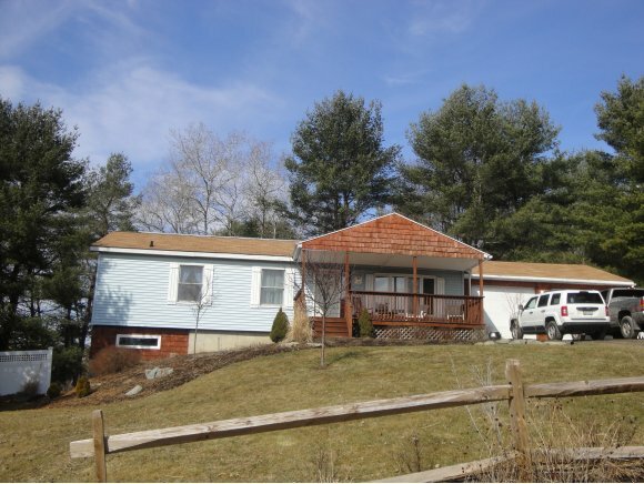 Property Photo:  9 Palmer Road  NY 13901 