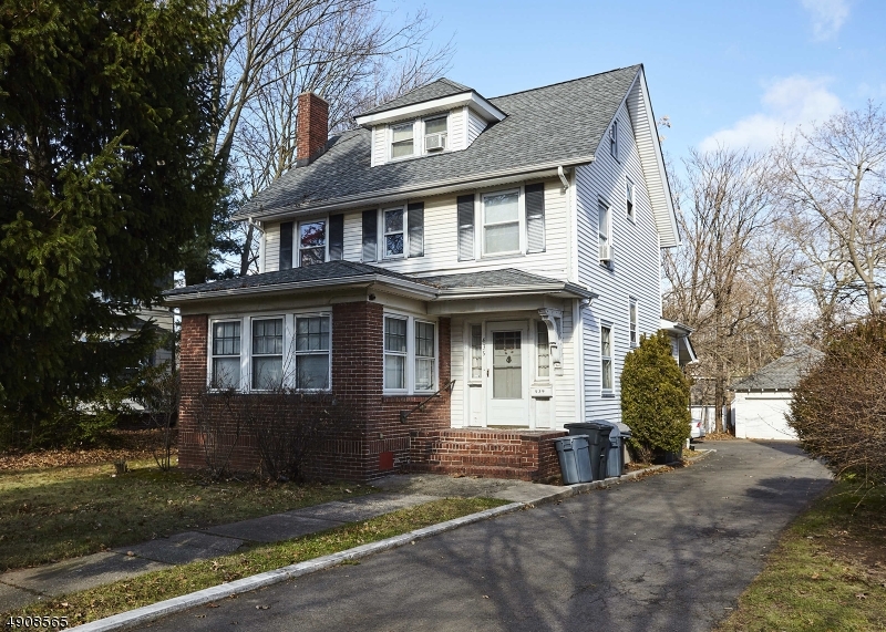 Property Photo:  439 S Orange Ave  NJ 07079 