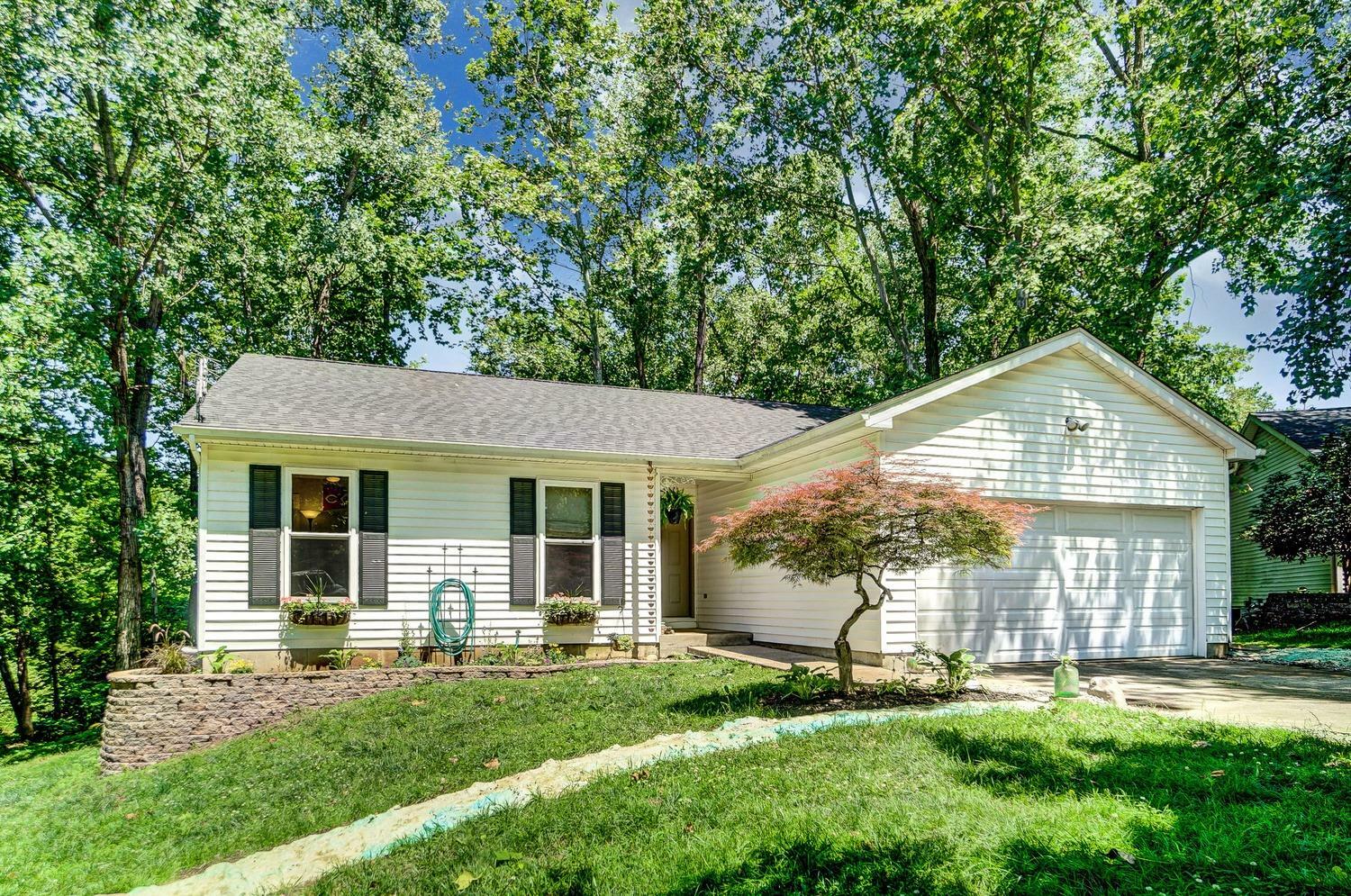 Property Photo: 6 Edam Court OH 45044