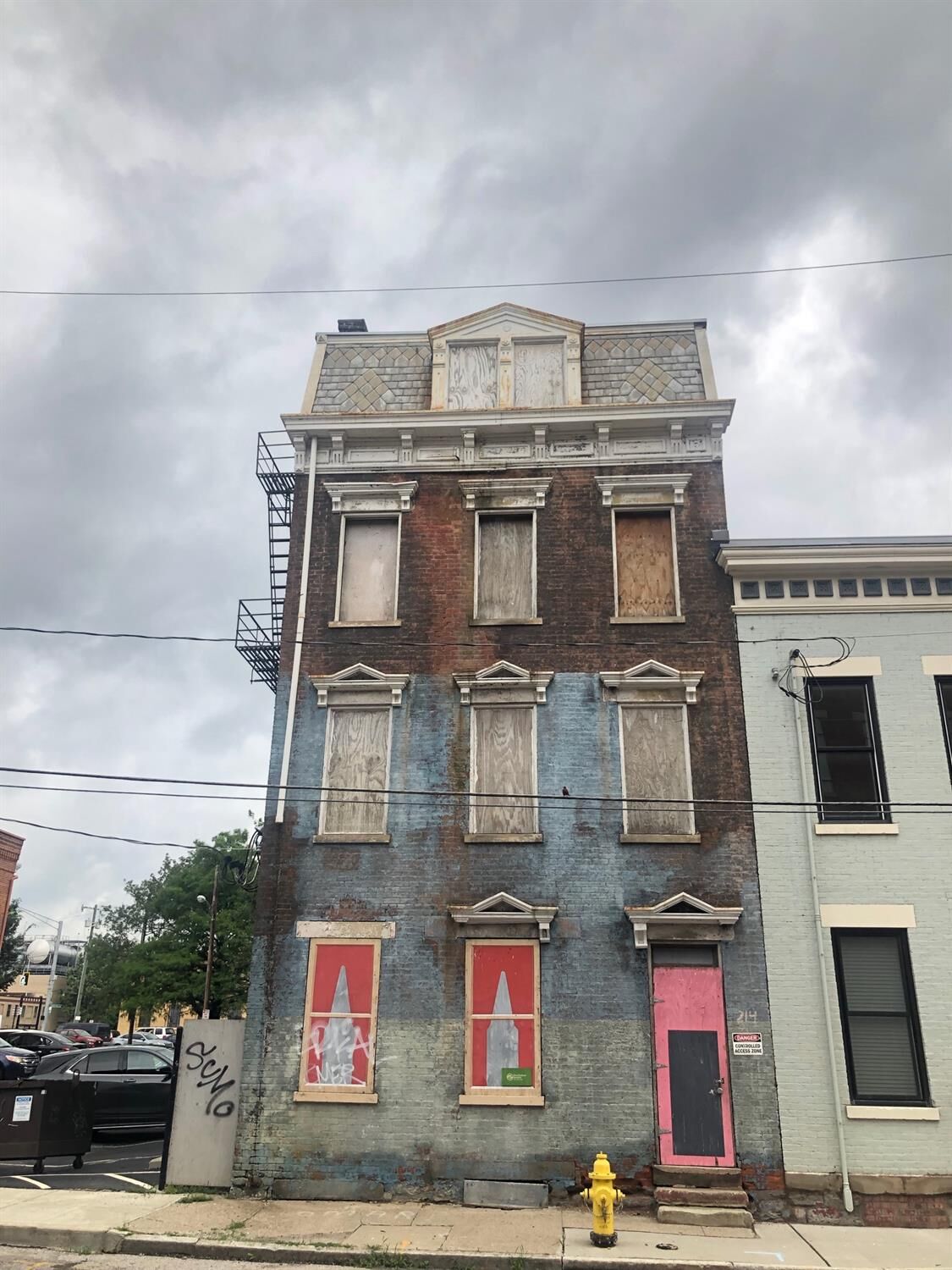 Property Photo: 214 Wade Street OH 45202