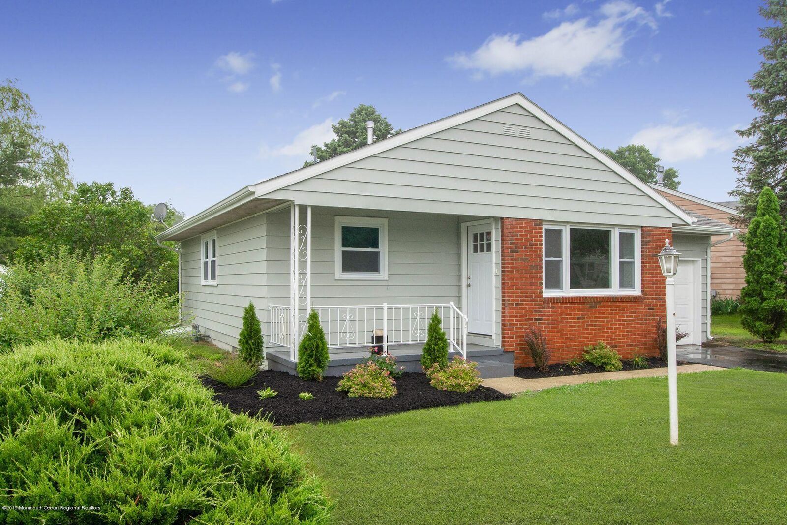 Property Photo:  98 Fox Glove  NJ 08755 