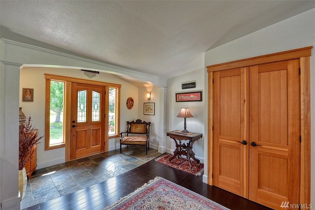 Property Photo: 11252 Farm To Market Rd WA 98273