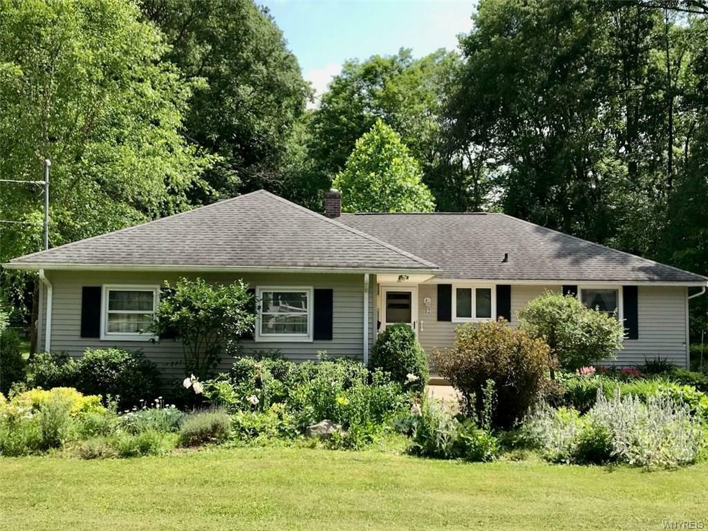 Property Photo: 82 Highland Avenue NY 14127
