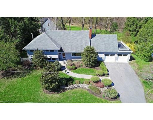 Property Photo: 8 Karlton Cir MA 01810