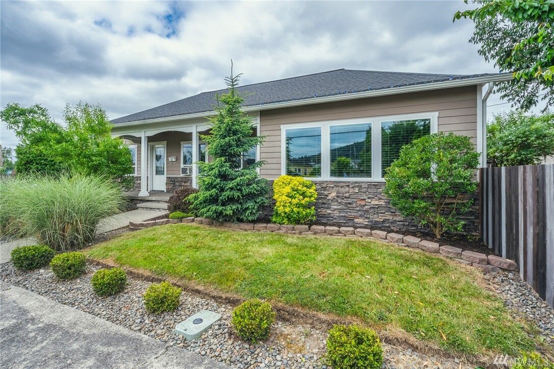 Property Photo: 67 SW Cascade St WA 98532