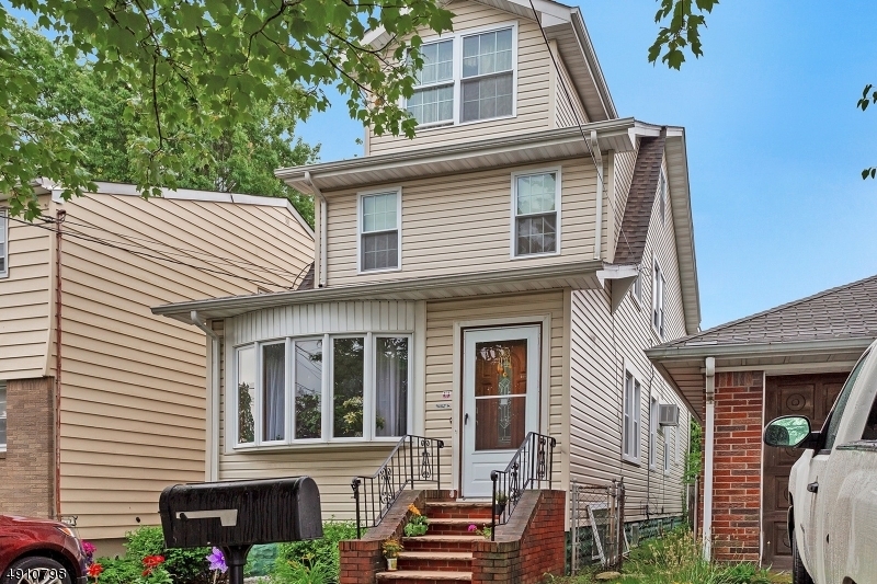 Property Photo:  77 Sunset Ave  NJ 07031 