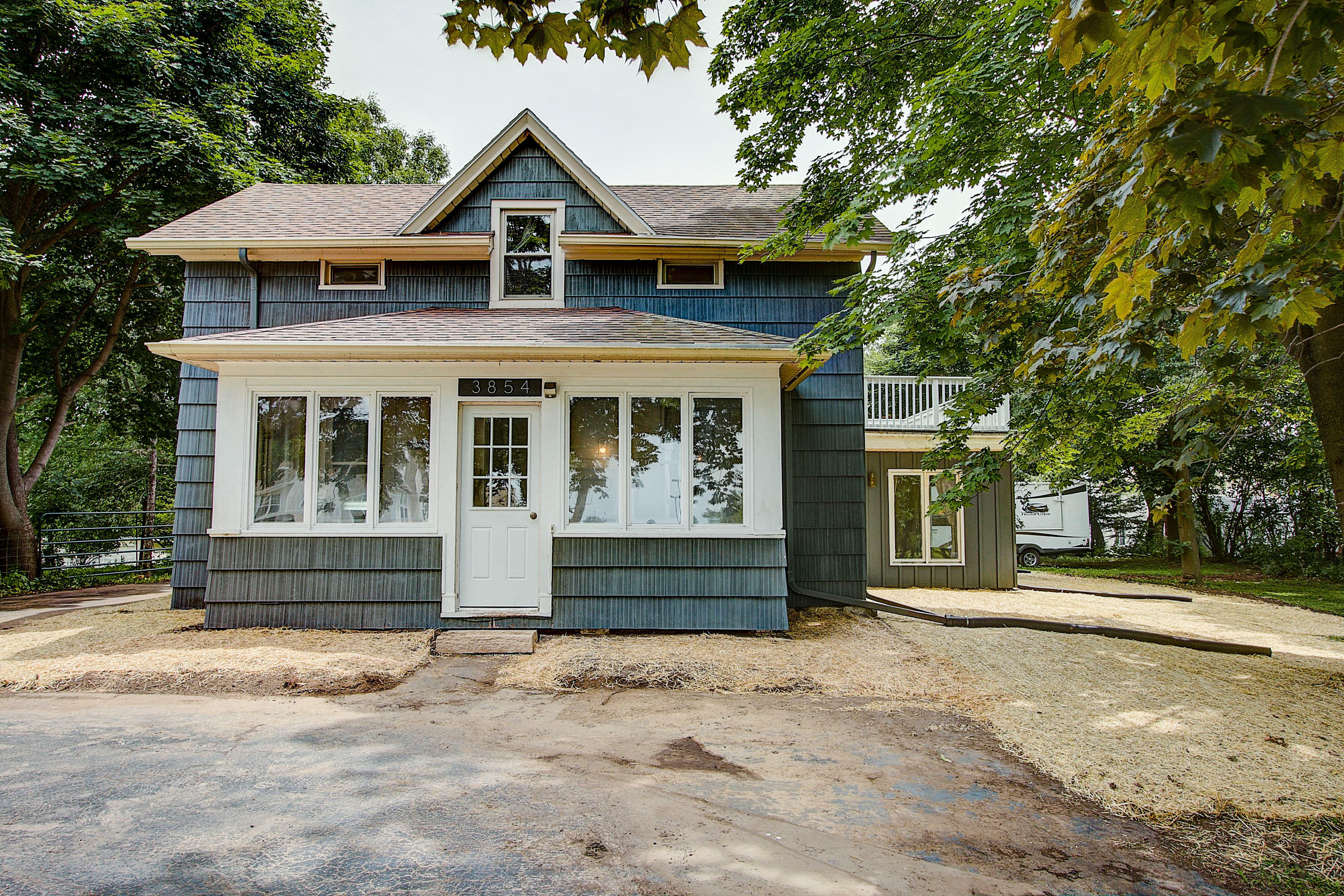 Property Photo:  3854 N Main St  WI 53027 