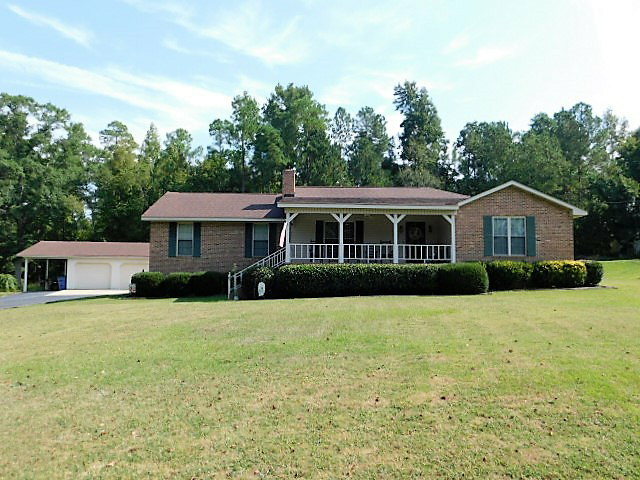 Property Photo:  570 Ravenwood Drive  GA 30824 