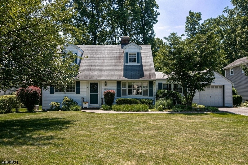 Property Photo:  1281 Wood Valley Road  NJ 07092 