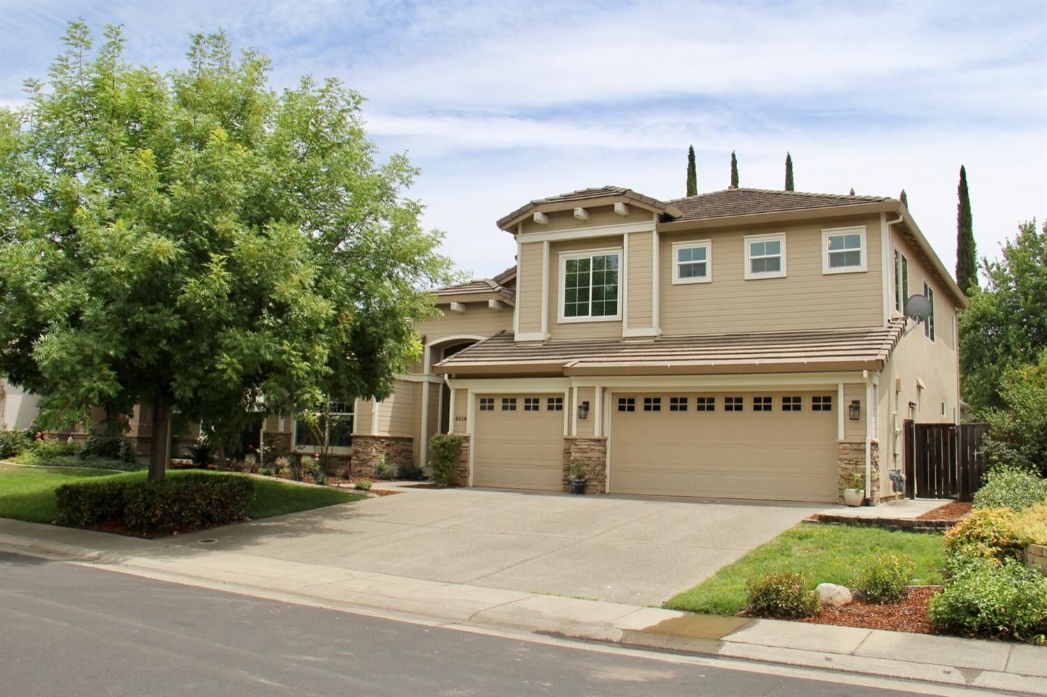 Property Photo: 4616 Ottawa Court CA 95765