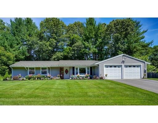 Property Photo:  5 Tollcross Rd  MA 01824 