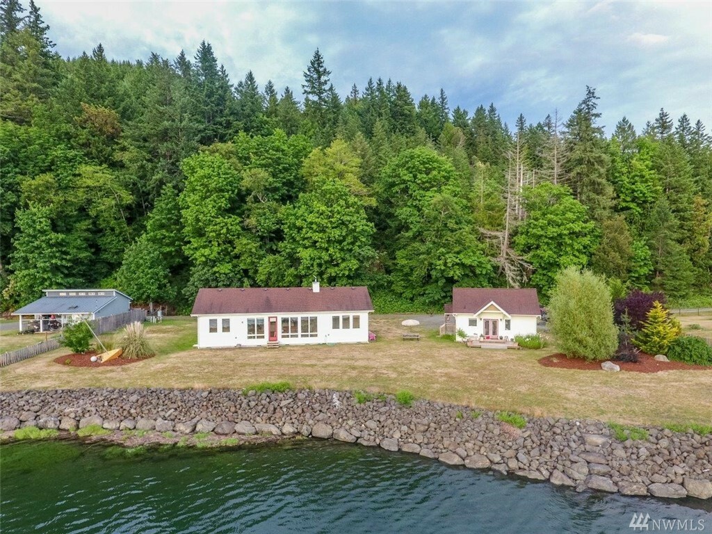 Property Photo:  183 Wampum Point Rd  WA 98376 