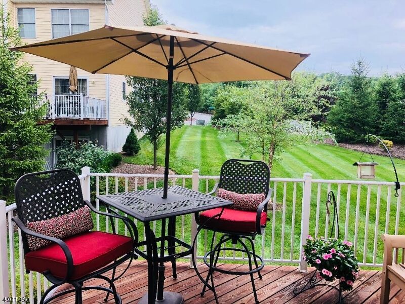 Property Photo:  85 Mara Blvd  NJ 07871 