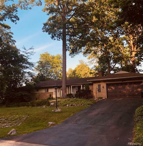 Property Photo:  36357 Paddleford Road  MI 48331 