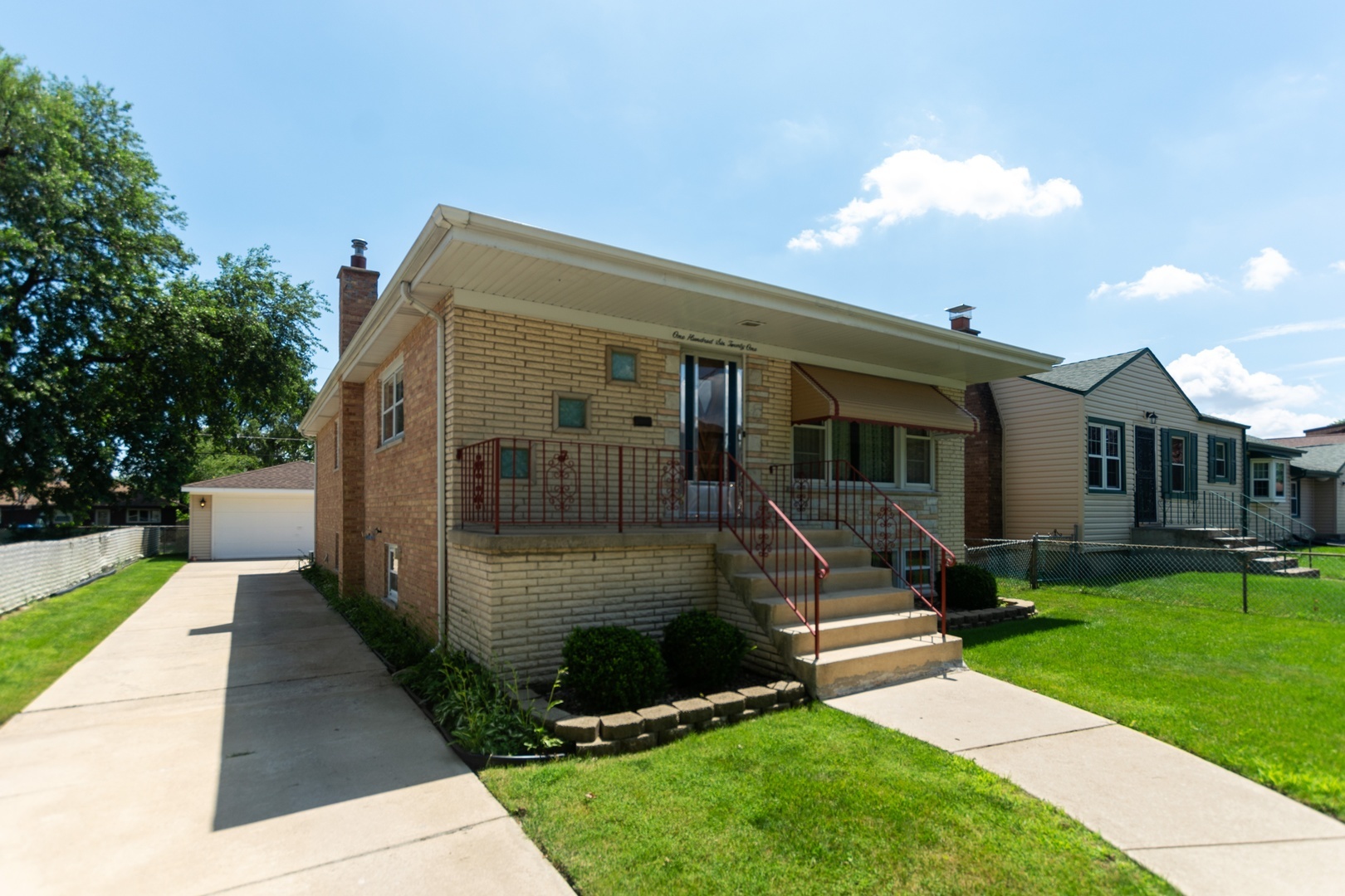 Property Photo: 10621 Princess Avenue IL 60415