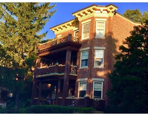 Property Photo:  88 Walnut Street 2  MA 02445