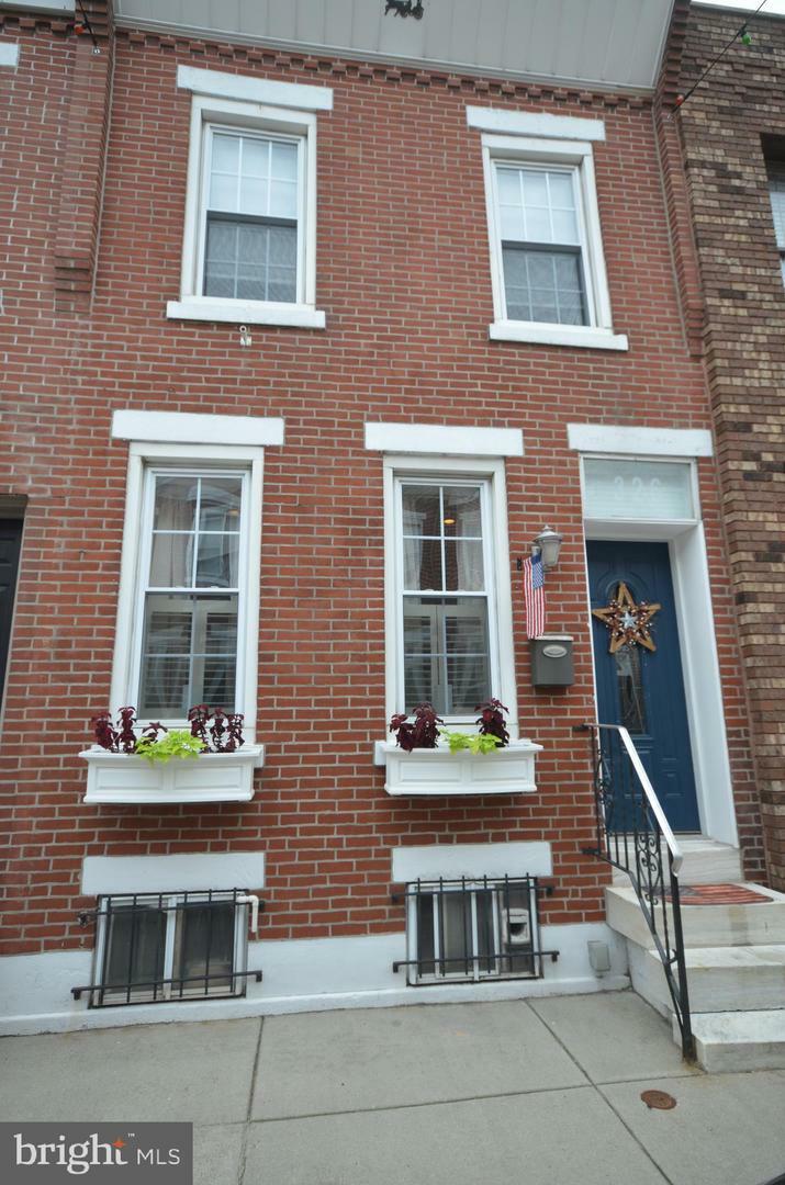 Property Photo: 326 Durfor Street PA 19148
