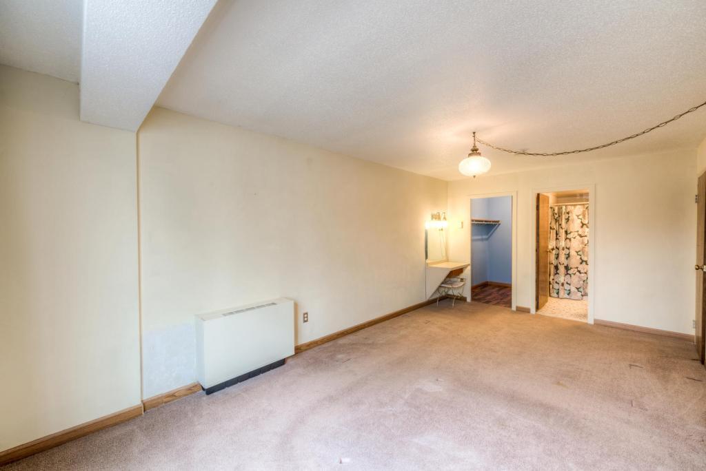 Property Photo: 6450 York Avenue S 209 MN 55435