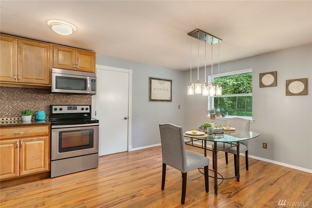 Property Photo: 16602 423rd Place SE WA 98045