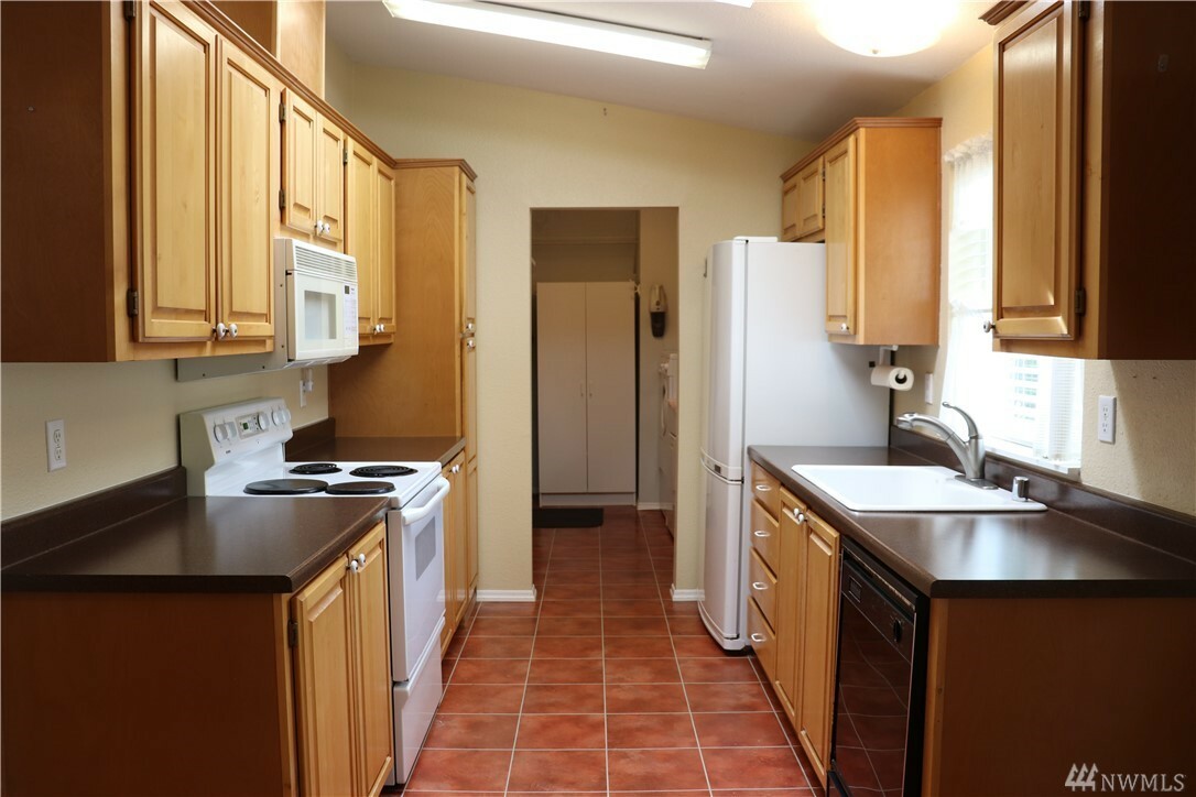 Property Photo: 120 SE Foxglove Ave WA 98584